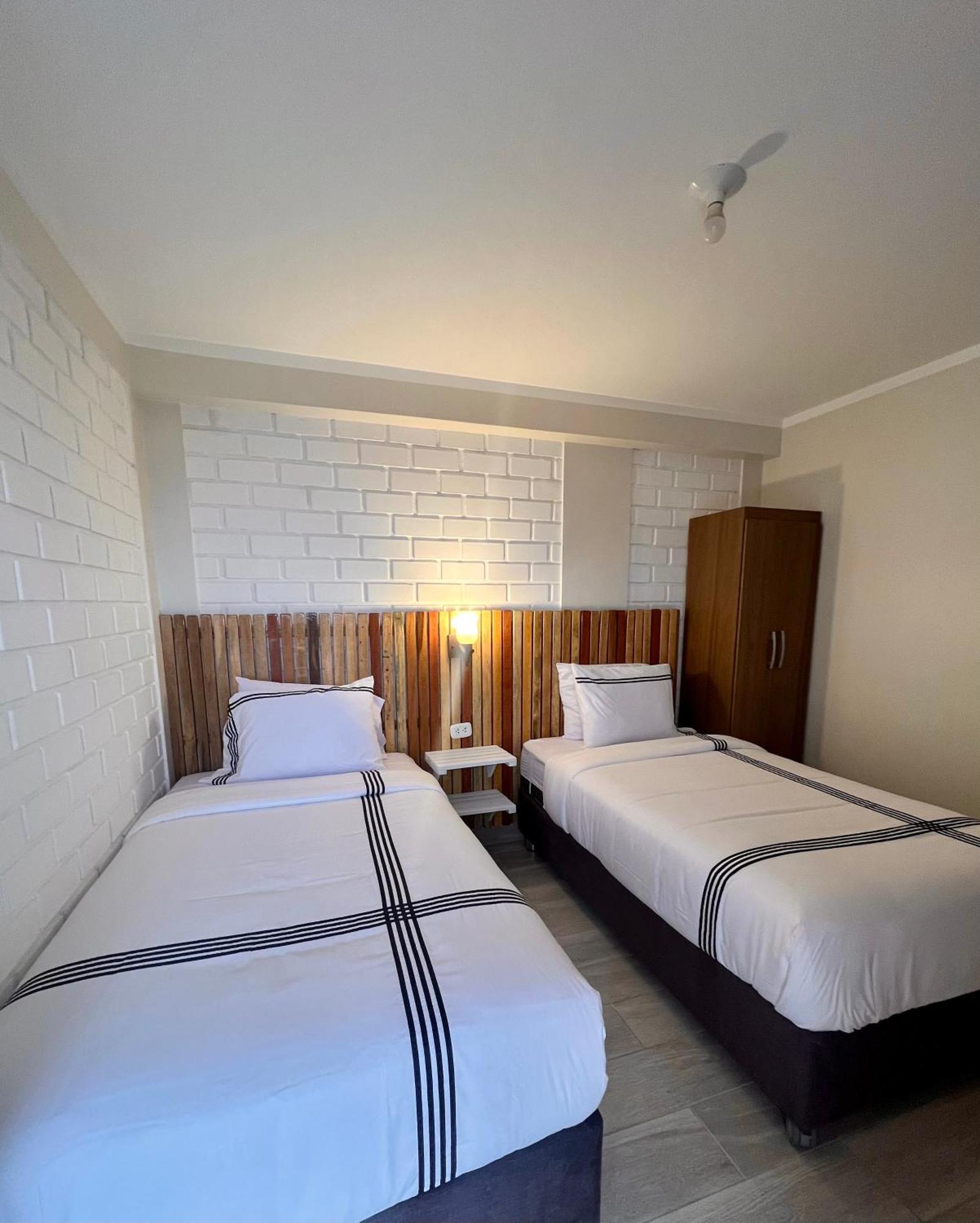 Hotel Aloha Chala Bagian luar foto